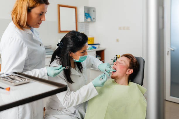 Best Emergency Dental Care for Broken or Chipped Teeth in Trenton, MI